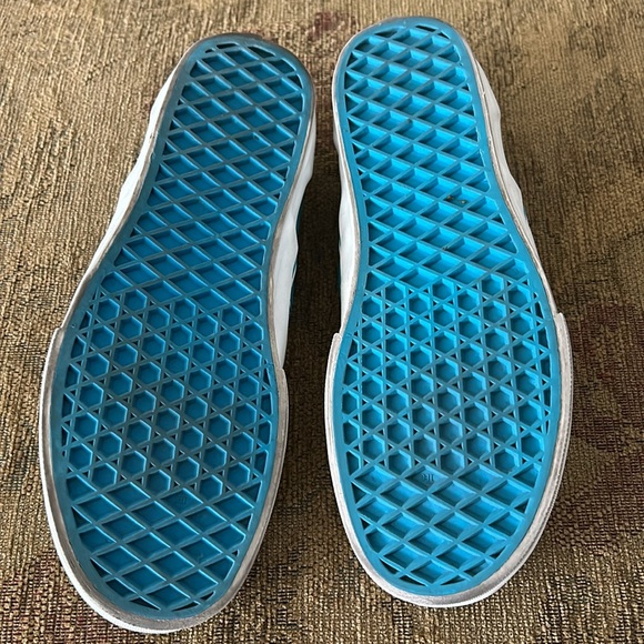 Vans Hippo Slip Ons - Picture 3 of 6